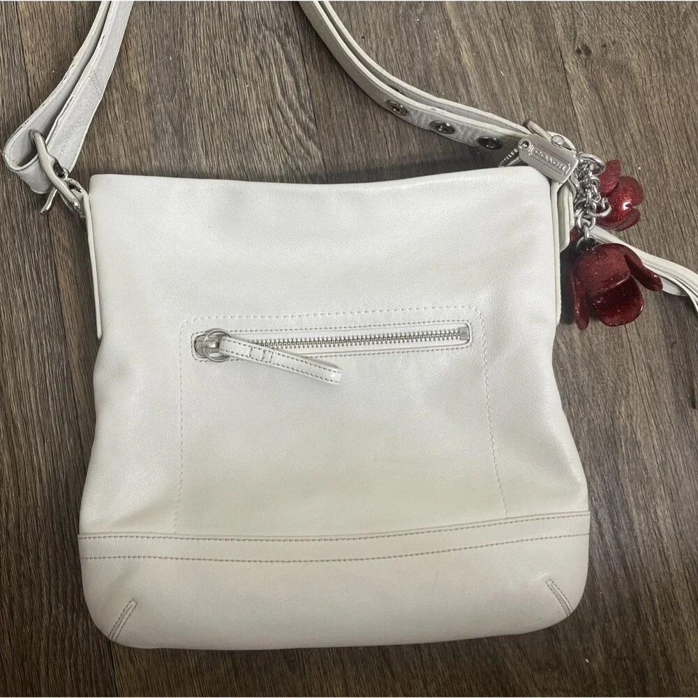 COACH Women's Legacy 1415 Shoulder Bag/Purse Adjustable Strap Tassel Off-White